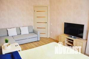 1-к квартира, посуточно, 42м2, 17/18 этаж