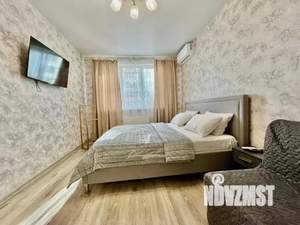 1-к квартира, посуточно, 40м2, 1/1 этаж