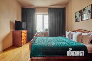 1-к квартира, посуточно, 70м2, 4/7 этаж