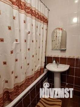 1-к квартира, посуточно, 42м2, 1/1 этаж