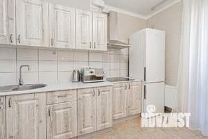 1-к квартира, посуточно, 38м2, 7/18 этаж