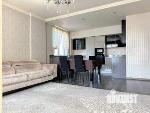 4-к квартира, на длительный срок, 120м2, 10/18 этаж