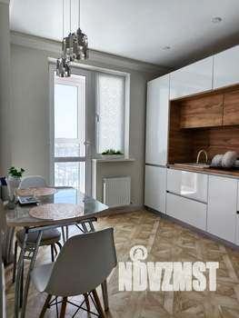 1-к квартира, посуточно, 40м2, 13/16 этаж