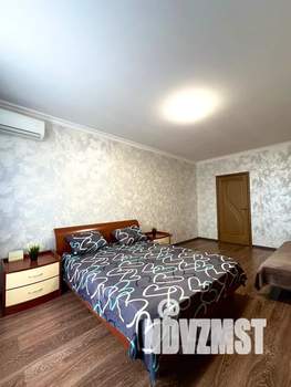 2-к квартира, посуточно, 68м2, 4/17 этаж