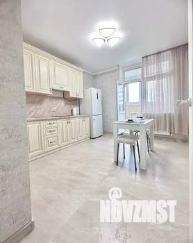 1-к квартира, посуточно, 38м2, 5/17 этаж