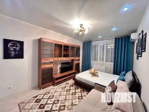 1-к квартира, посуточно, 40м2, 11/16 этаж