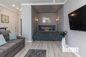 Студия квартира, посуточно, 43м2, 16/21 этаж