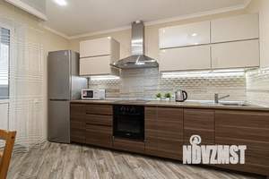 1-к квартира, посуточно, 42м2, 3/20 этаж