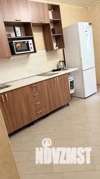 1-к квартира, посуточно, 42м2, 4/24 этаж