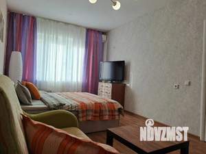 1-к квартира, посуточно, 37м2, 1/1 этаж