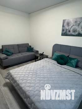 1-к квартира, посуточно, 37м2, 4/18 этаж