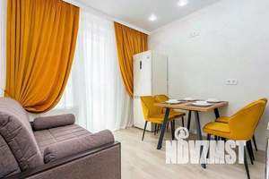 1-к квартира, посуточно, 35м2, 6/17 этаж