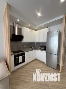 1-к квартира, посуточно, 52м2, 7/25 этаж