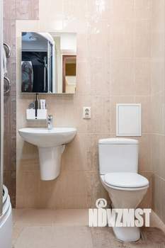 1-к квартира, посуточно, 37м2, 7/10 этаж