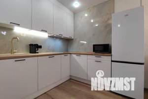 1-к квартира, посуточно, 42м2, 18/20 этаж