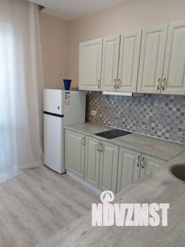 Студия квартира, посуточно, 30м2, 16/20 этаж