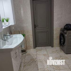 2-к квартира, посуточно, 70м2, 1/1 этаж