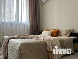 1-к квартира, посуточно, 44м2, 8/18 этаж