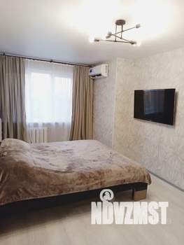 1-к квартира, посуточно, 30м2, 5/5 этаж