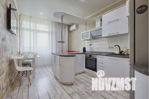 2-к квартира, посуточно, 70м2, 16/16 этаж