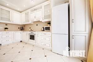 1-к квартира, посуточно, 40м2, 14/25 этаж