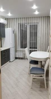 1-к квартира, на длительный срок, 43м2, 15/18 этаж
