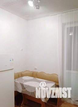 Студия квартира, на длительный срок, 38м2, 8/9 этаж