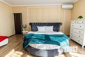 2-к квартира, посуточно, 72м2, 2/24 этаж