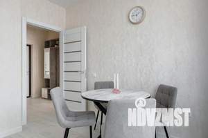 1-к квартира, посуточно, 37м2, 12/22 этаж