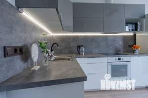 1-к квартира, посуточно, 35м2, 12/16 этаж