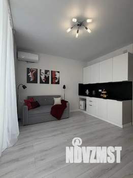 Студия квартира, посуточно, 30м2, 13/18 этаж