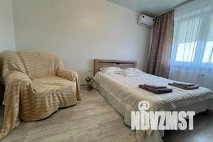 1-к квартира, посуточно, 37м2, 8/12 этаж