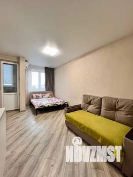 Студия квартира, посуточно, 35м2, 5/24 этаж