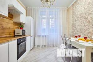 2-к квартира, посуточно, 60м2, 5/18 этаж