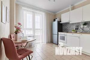 1-к квартира, посуточно, 39м2, 5/18 этаж