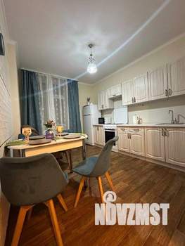 1-к квартира, посуточно, 40м2, 1/17 этаж