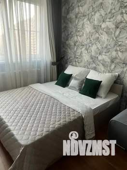 1-к квартира, посуточно, 35м2, 8/17 этаж