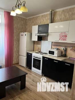 1-к квартира, посуточно, 44м2, 3/17 этаж