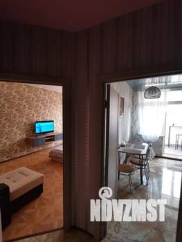 1-к квартира, посуточно, 42м2, 4/17 этаж