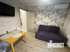 1-к квартира, посуточно, 37м2, 15/16 этаж