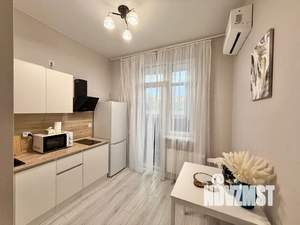 1-к квартира, посуточно, 40м2, 1/9 этаж