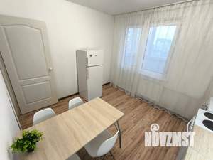 1-к квартира, посуточно, 38м2, 10/12 этаж