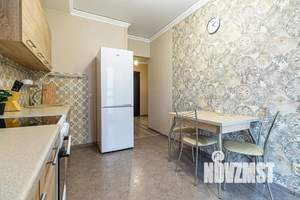 1-к квартира, посуточно, 40м2, 12/25 этаж