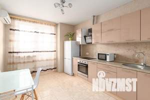 1-к квартира, посуточно, 42м2, 16/24 этаж