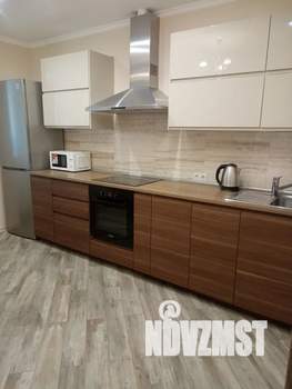 1-к квартира, посуточно, 42м2, 3/20 этаж