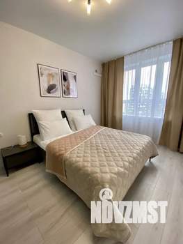 Студия квартира, посуточно, 42м2, 11/21 этаж