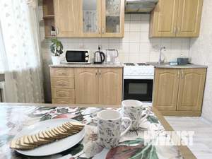 1-к квартира, посуточно, 38м2, 1/12 этаж