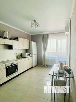 1-к квартира, посуточно, 45м2, 19/19 этаж