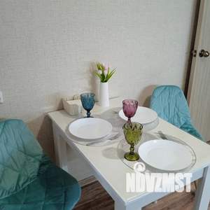 1-к квартира, посуточно, 40м2, 1/16 этаж