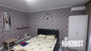 Студия квартира, посуточно, 30м2, 1/3 этаж